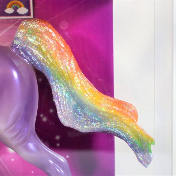 BREYER RAINBOW MAGICAL UNICORN SADDLEBRED CLASSIC PURPLE GLITTER FREEDOM SERIES - Picture 3 of 6